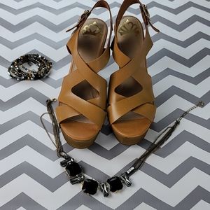 NWOT womens high heel sandal